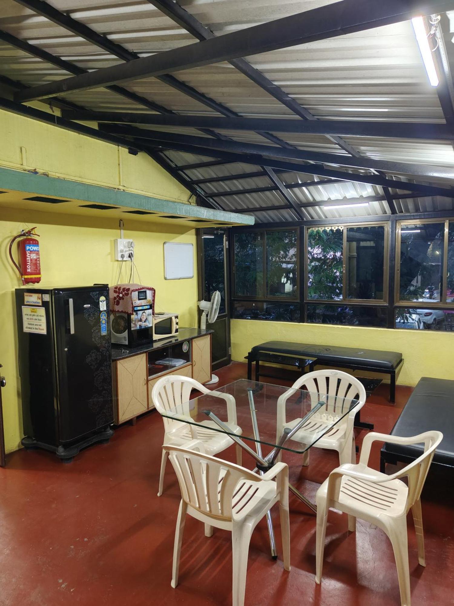 Hotel Bakul كولهابور المظهر الخارجي الصورة